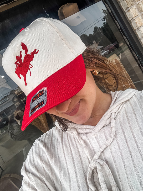 Red Buckin Bronc