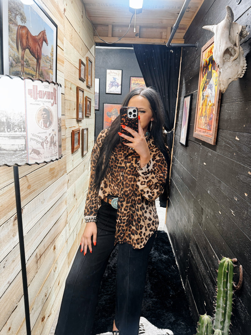 The Eudora Button Up