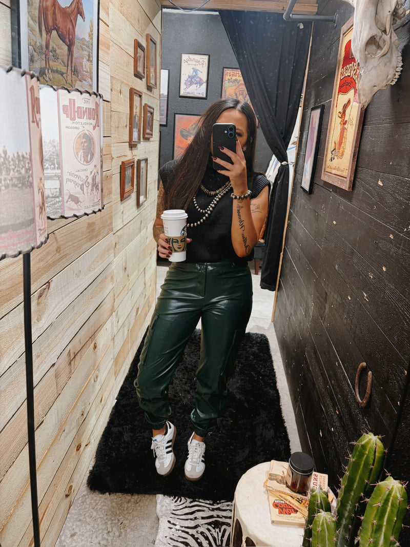 The Ginger Top in Black