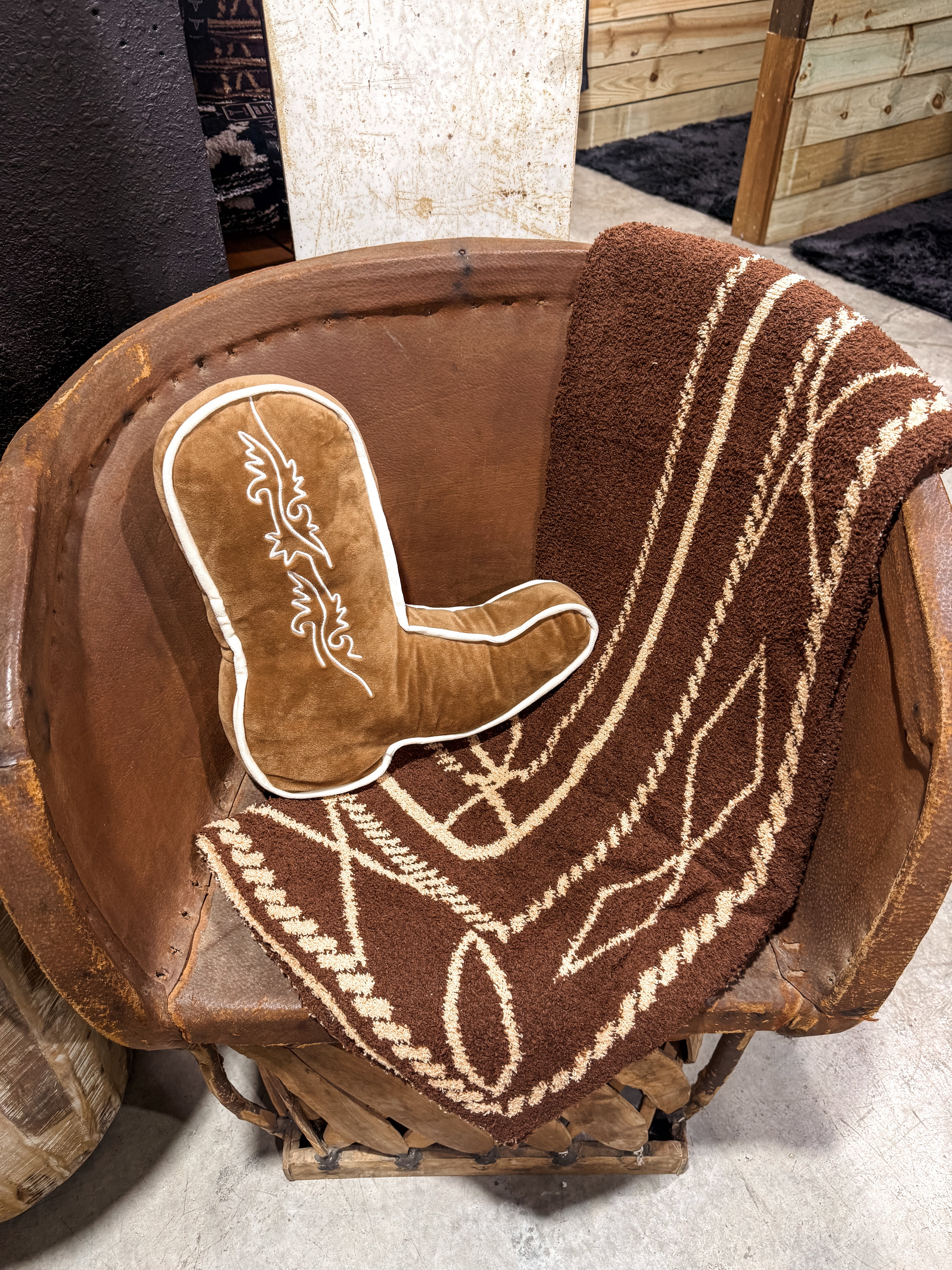 Dusty Trail Blanket