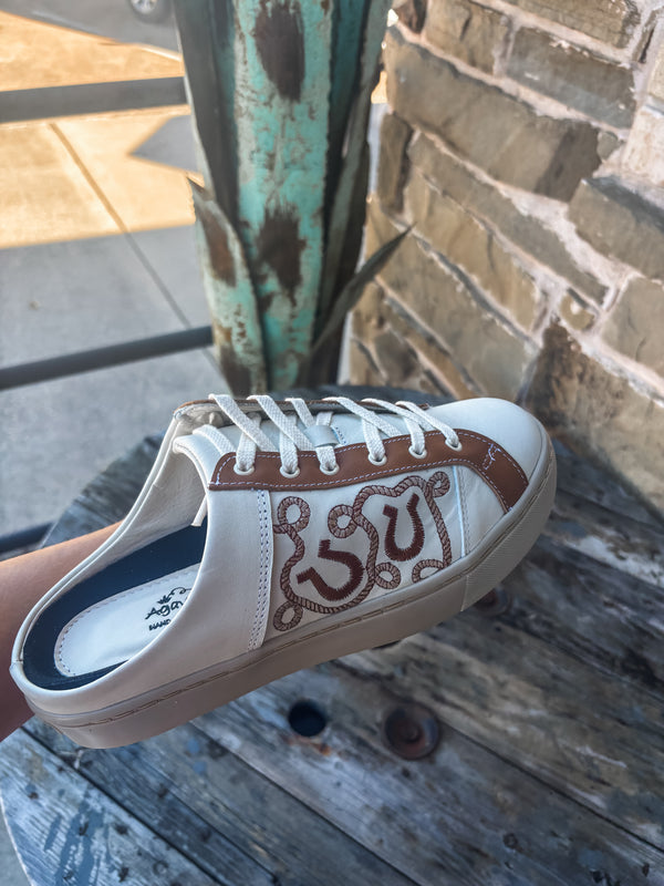 The Horseshoe Slide-Ons